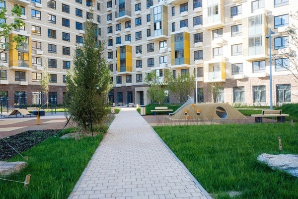 Продам трехкомнатную (3-комн.) квартиру, Лесная ул, 7к1, Ерино д