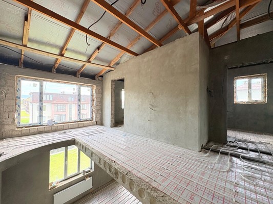 Продам трехкомнатную (3-комн.) квартиру, им. Сижажева М.В. ул, 27, Чегем г
