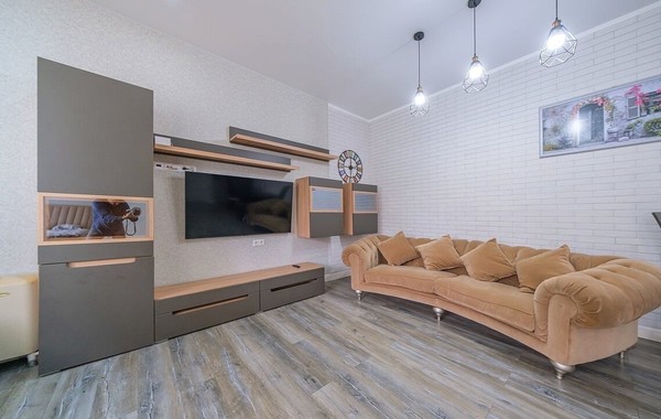 Продам трехкомнатную (3-комн.) квартиру, Курортный (Хостинский р-н) пр-кт, 925, Сочи г