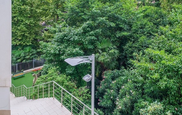 Продам трехкомнатную (3-комн.) квартиру, Курортный (Хостинский р-н) пр-кт, 925, Сочи г