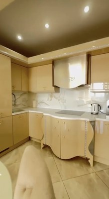 Продам двухкомнатную (2-комн.) квартиру, Войкова (Центральный р-н) ул, 27, Сочи г