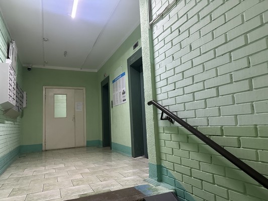 Продам двухкомнатную (2-комн.) квартиру, Родники мкр, 3, Знамя Октября п