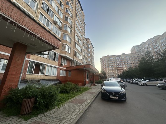 Продам двухкомнатную (2-комн.) квартиру, Родники мкр, 3, Знамя Октября п