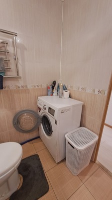 Продам двухкомнатную (2-комн.) квартиру, Петрозаводская ул, 52, Сыктывкар г
