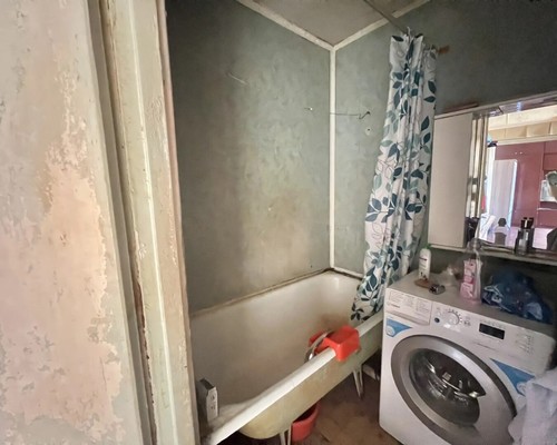 Продам двухкомнатную (2-комн.) квартиру, Зари ул, 31, Нижний Тагил г