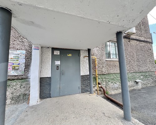 Продам многокомнатную квартиру, Ленинградский пр-кт, 36, Нижний Тагил г