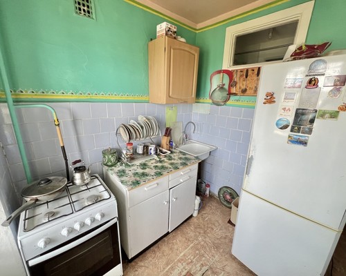 Продам многокомнатную квартиру, Ленинградский пр-кт, 36, Нижний Тагил г
