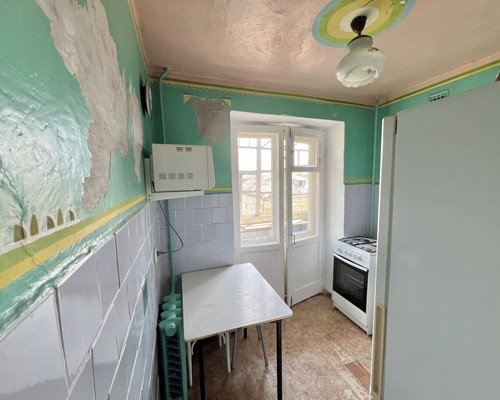 Продам многокомнатную квартиру, Ленинградский пр-кт, 36, Нижний Тагил г
