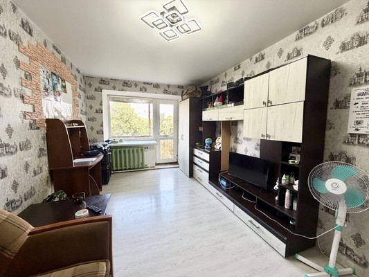 Продам однокомнатную (1-комн.) квартиру, Центральная ул, 18А, Пролетарский рп