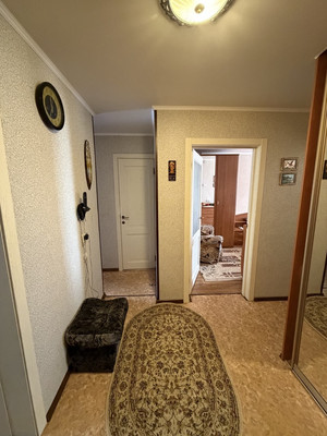 Продам трехкомнатную (3-комн.) квартиру, Калинина ул, 114, Ишим г