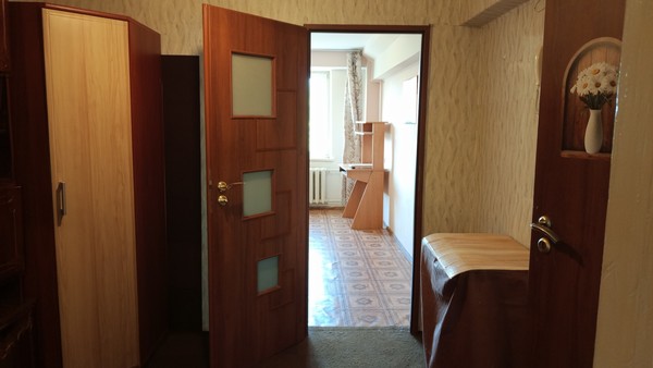 Продам двухкомнатную (2-комн.) квартиру, Донская ул, 45, Симферополь г