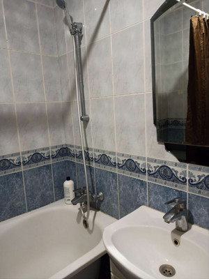 Продам двухкомнатную (2-комн.) квартиру, 1 Конной Армии ул, 41, Симферополь г