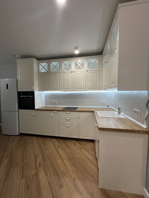 Продам двухкомнатную (2-комн.) квартиру, им. Адмирала Крузенштерна ул, 6, Краснодар г