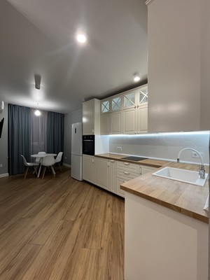 Продам двухкомнатную (2-комн.) квартиру, им. Адмирала Крузенштерна ул, 6, Краснодар г