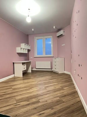 Продам двухкомнатную (2-комн.) квартиру, им. Адмирала Крузенштерна ул, 6, Краснодар г
