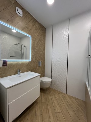 Продам двухкомнатную (2-комн.) квартиру, им. Адмирала Крузенштерна ул, 6, Краснодар г