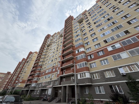 Продам однокомнатную (1-комн.) квартиру, Зеленая ул, 4, Свердловский рп