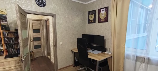 Продам однокомнатную (1-комн.) квартиру, Заречная ул, 17, Парголово п