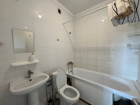 Продам трехкомнатную (3-комн.) квартиру, Сосновая ул, 1к3, Котельники г