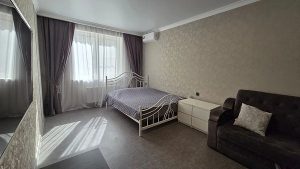 Продам однокомнатную (1-комн.) квартиру, Таманская ул, 121к7, Анапа г