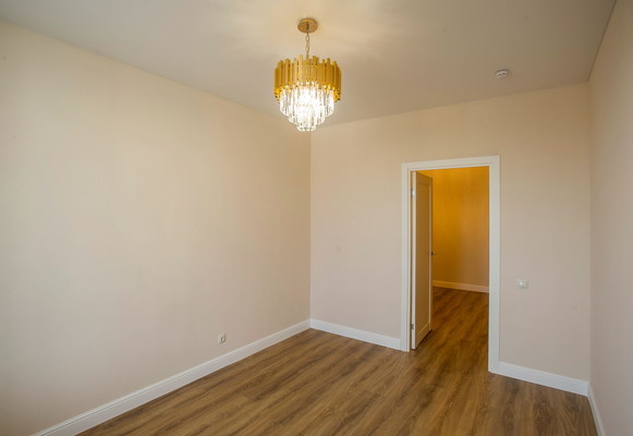 Продам трехкомнатную (3-комн.) квартиру, Углеуральская ул, 25, Пермь г