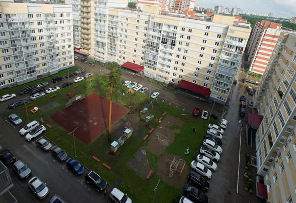 Продам трехкомнатную (3-комн.) квартиру, Углеуральская ул, 25, Пермь г