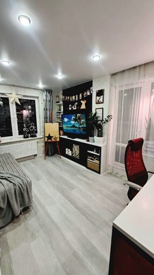 Продам трехкомнатную (3-комн.) квартиру, Красные Казармы ул, 67, Пермь г