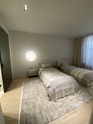Продам трехкомнатную (3-комн.) квартиру, Курортный (Хостинский р-н) пр-кт, 18, Сочи г