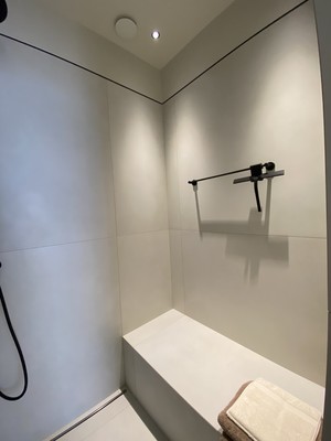 Продам трехкомнатную (3-комн.) квартиру, Курортный (Хостинский р-н) пр-кт, 18, Сочи г