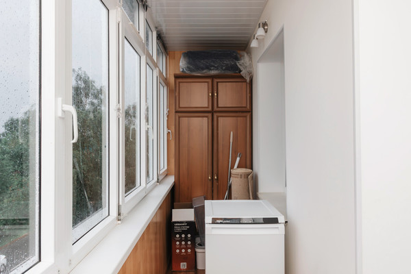 Продам трехкомнатную (3-комн.) квартиру, Красногвардейская ул, 11, Ханты-Мансийск г