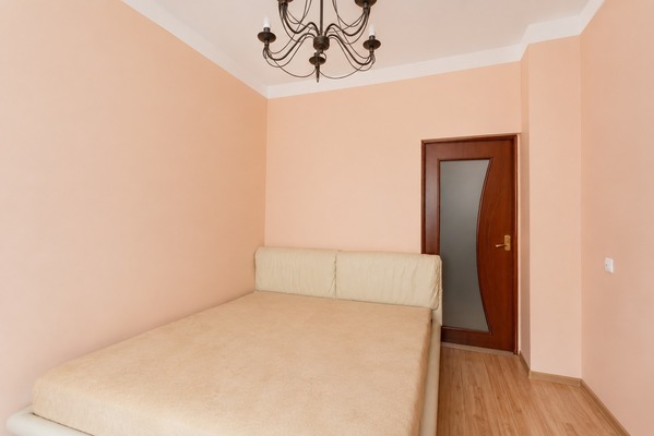 Продам двухкомнатную (2-комн.) квартиру, Соловьиная Роща ул, 9, Москва г