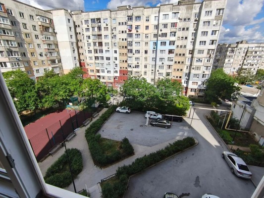Продам однокомнатную (1-комн.) квартиру, Ковыльная ул, 64, Симферополь г