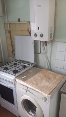 Продам однокомнатную (1-комн.) квартиру, Крымская ул, 13, Молодежное пгт