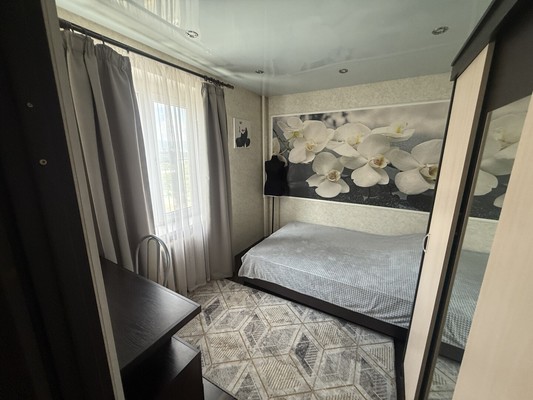 Продам трехкомнатную (3-комн.) квартиру, Видова ул, 160А, Новороссийск г