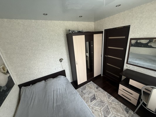 Продам трехкомнатную (3-комн.) квартиру, Видова ул, 160А, Новороссийск г