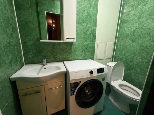Продам трехкомнатную (3-комн.) квартиру, Видова ул, 160А, Новороссийск г