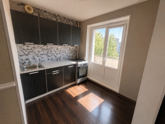Продам трехкомнатную (3-комн.) квартиру, Видова ул, 160А, Новороссийск г