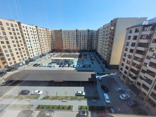 Продам трехкомнатную (3-комн.) квартиру, Шарданова ул, 50к3, Нальчик г