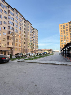 Продам трехкомнатную (3-комн.) квартиру, Шарданова ул, 50к3, Нальчик г