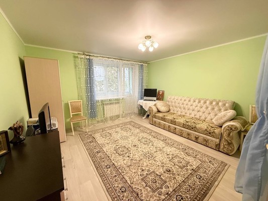 Продам однокомнатную (1-комн.) квартиру, им. Матэ Залки ул, 7А, Симферополь г