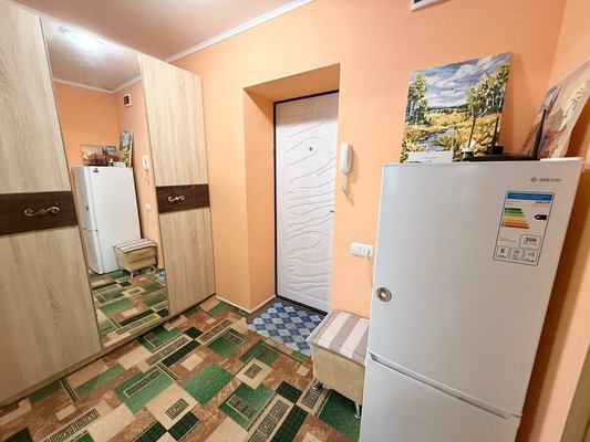 Продам однокомнатную (1-комн.) квартиру, им. Матэ Залки ул, 7А, Симферополь г