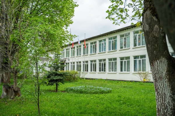 Продам двухкомнатную (2-комн.) квартиру, Школьная ул, 4, Шарапова-Охота п