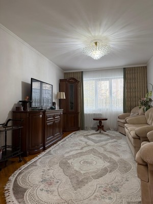 Продам трехкомнатную (3-комн.) квартиру, Атажукина ул, 8, Нальчик г