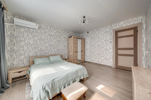 Продам трехкомнатную (3-комн.) квартиру, Тверская ул, 6, Москва г