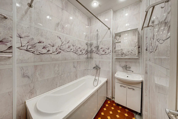 Продам трехкомнатную (3-комн.) квартиру, Тверская ул, 6, Москва г