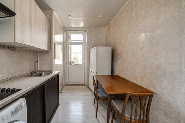 Продам трехкомнатную (3-комн.) квартиру, Тверская ул, 6, Москва г