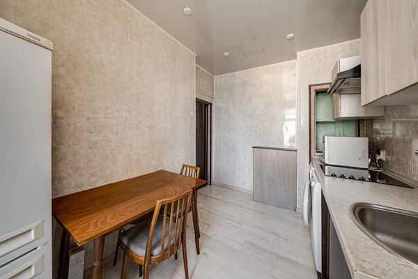 Продам трехкомнатную (3-комн.) квартиру, Тверская ул, 6, Москва г