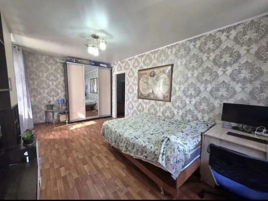 Продам однокомнатную (1-комн.) квартиру, Холмогорская ул, 15, Пермь г