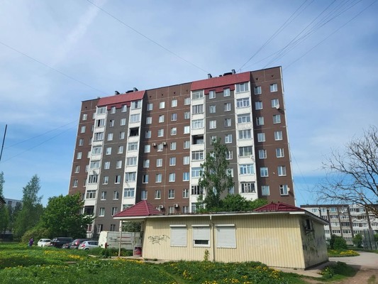 Продам двухкомнатную (2-комн.) квартиру, 25 Октября пр-кт, 65а, Гатчина г