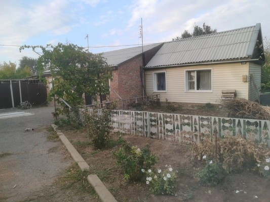 Продам дом, Ленина ул, 209, Зимовники п, 0 км от города